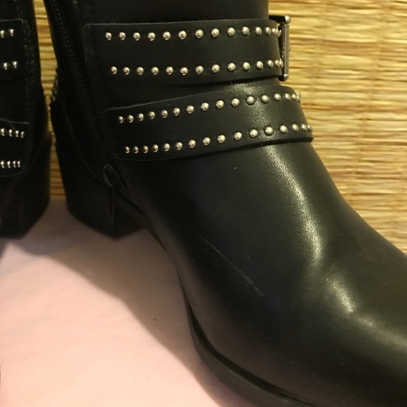 Express Booties - Picture 5 of 7